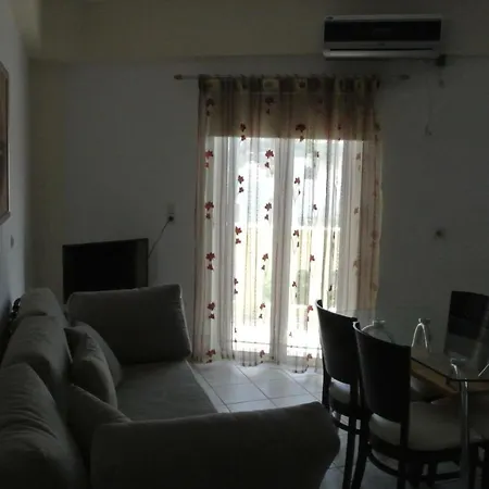 Square House Kokalaki