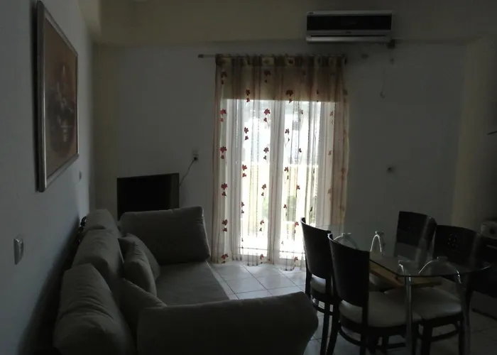 Square House Kokalaki